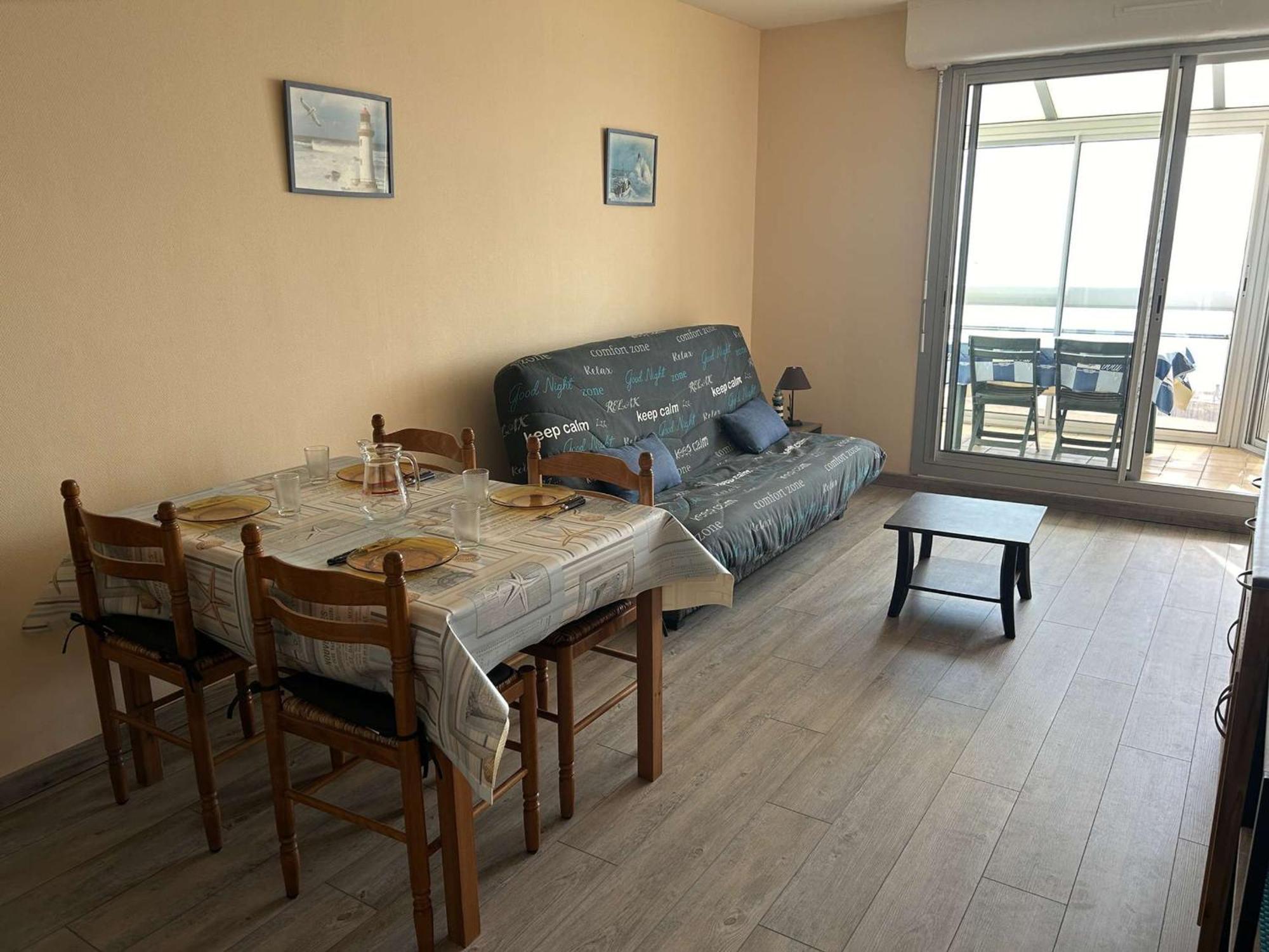 Appartement 2 Pieces Avec Balcon Et Parking A Saint-Gilles-Croix-De-Vie - Fr-1-224-39 Exterior photo